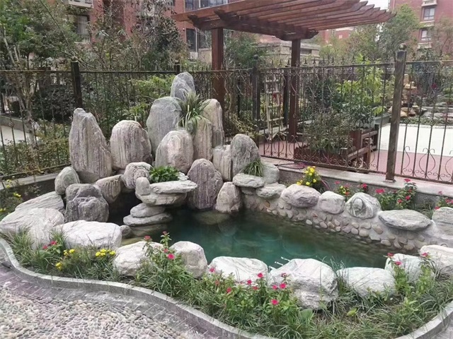 鱼峰济南别墅庭院假山鱼池